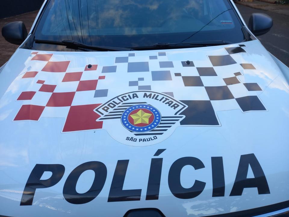Foto 2 de 2 — Homem é preso pela PM após agredir a ex, filha e amiga em Araraquara